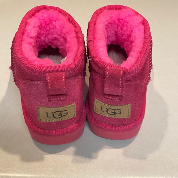 UGG ULTRA MINI Boots Booties Dark Peony GUC Womens Sz 6 - Picture 6 of 13